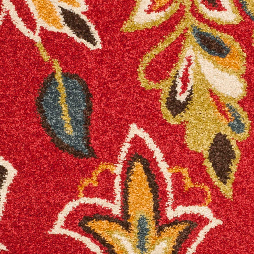 Safavieh Newbury Rug Collection NWB8700-4012 - Red / Ivory