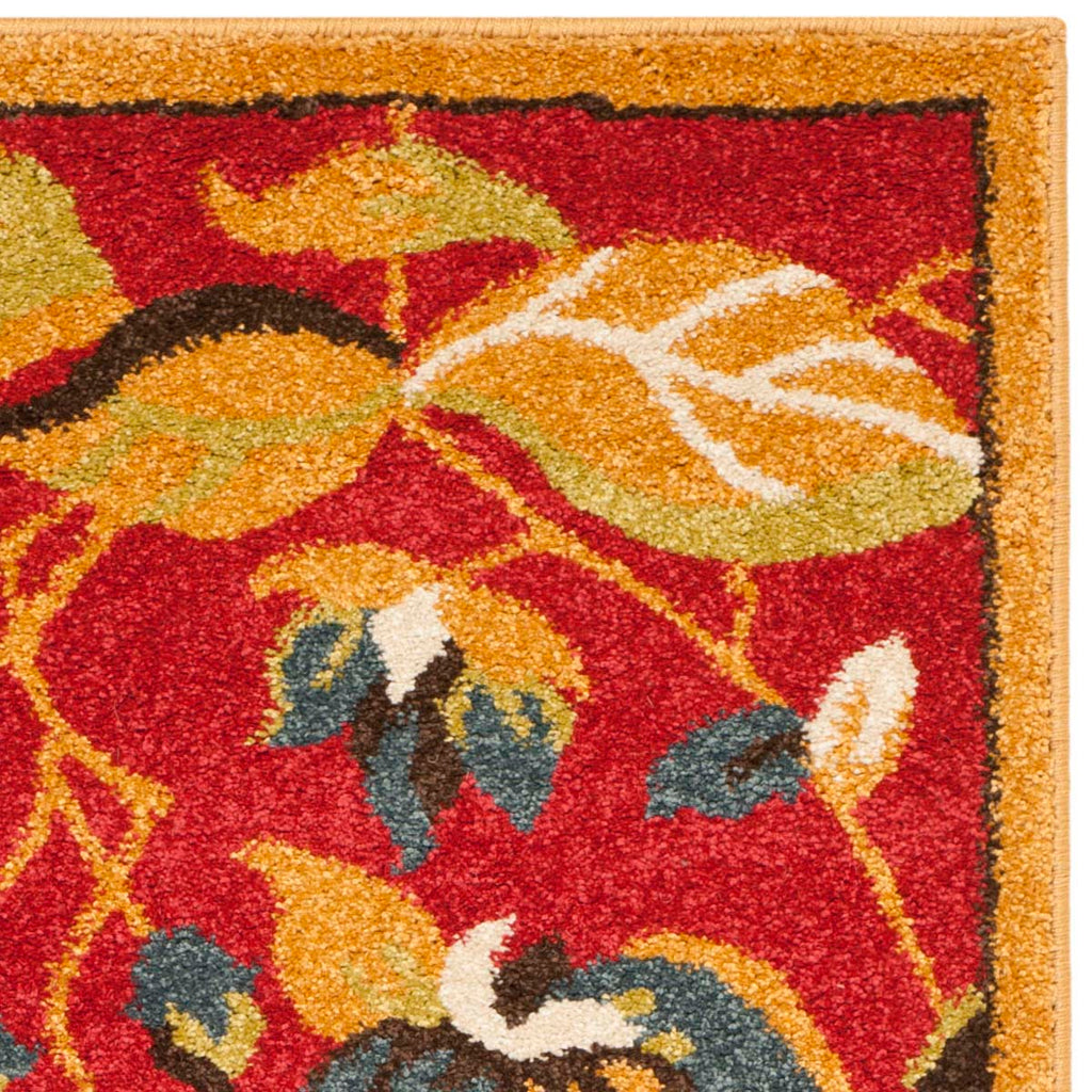 Safavieh Newbury Rug Collection NWB8705-4020 - Red / Gold