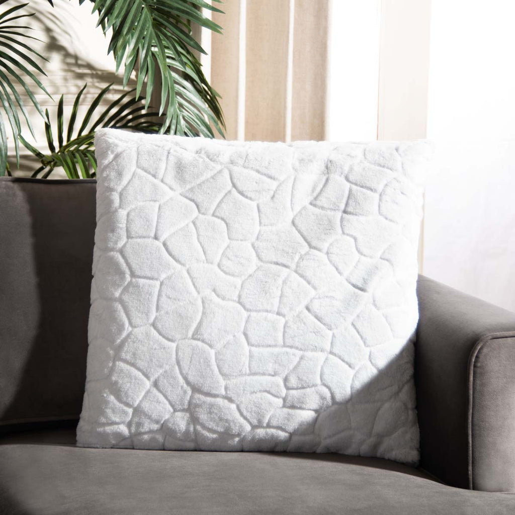 Safavieh Rena Pillow - Pearl