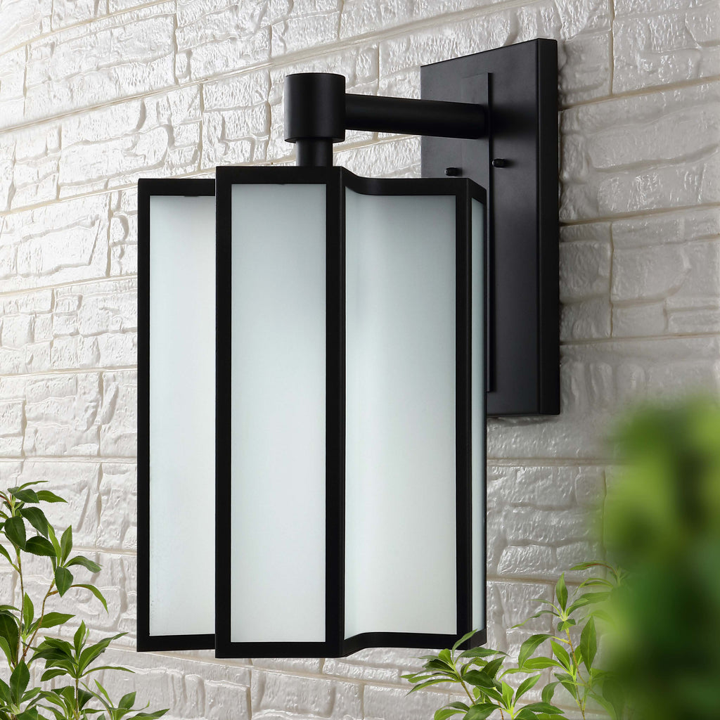 Safavieh Hyla Outdoor Wall Sconce/Black - Black / White