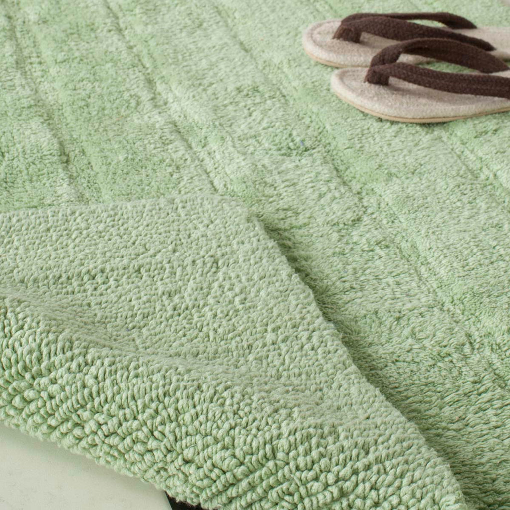 Safavieh Spa Stripe Tufted Bathmat  - Light Green