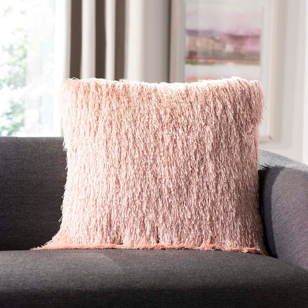 Safavieh Indoor / Outdoor Shag - Blush