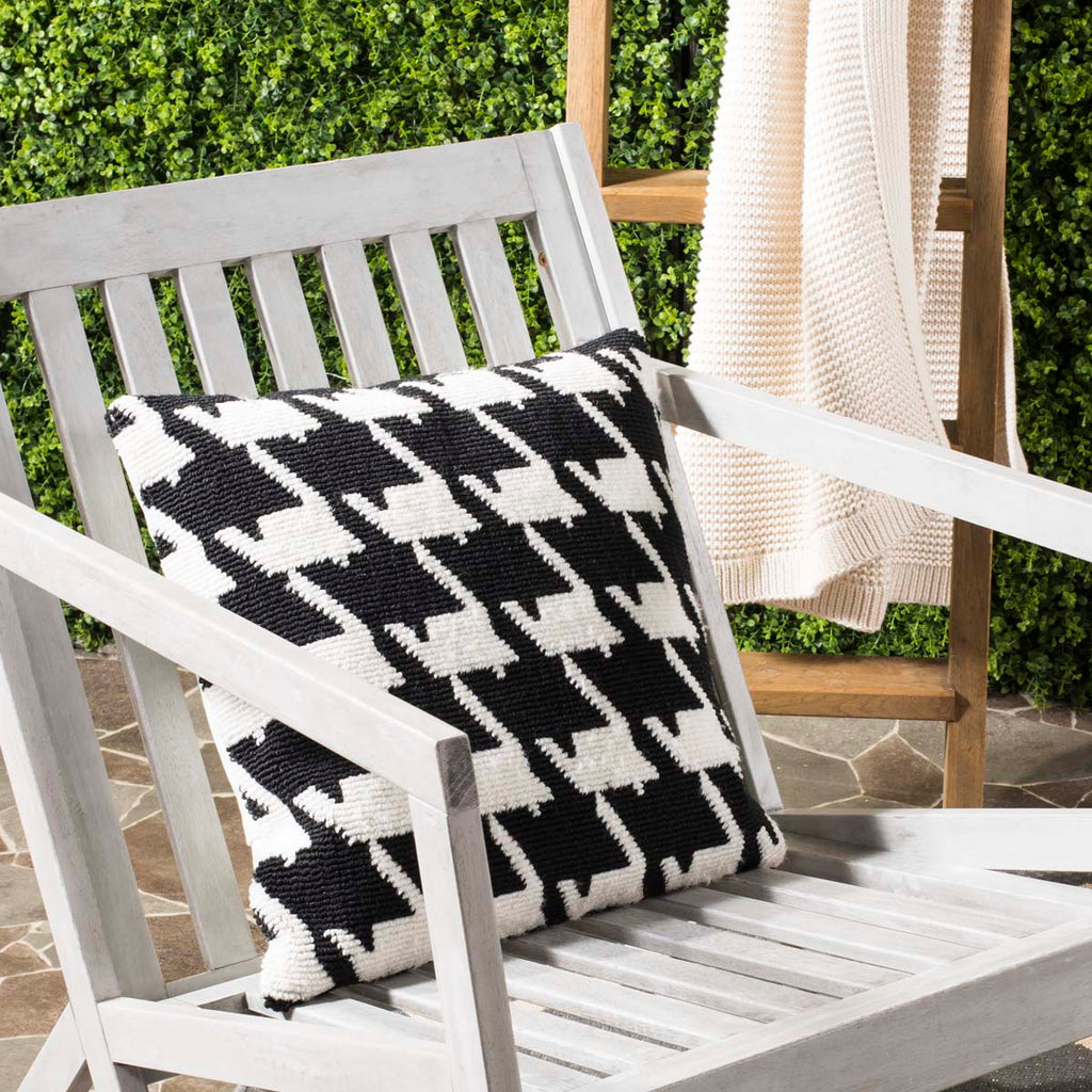 Safavieh Hanne Houndstooth Pillow - Black/Ivory