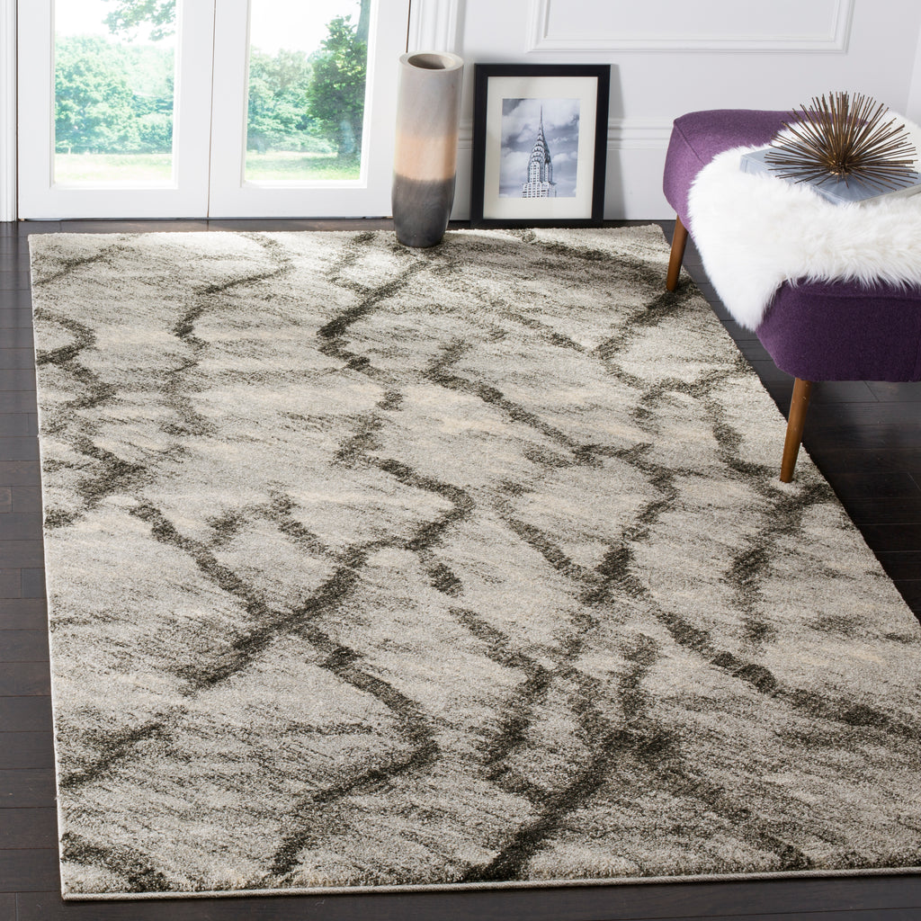 Safavieh Retro Rug Collection RET2144-7990 - Light Grey / Black