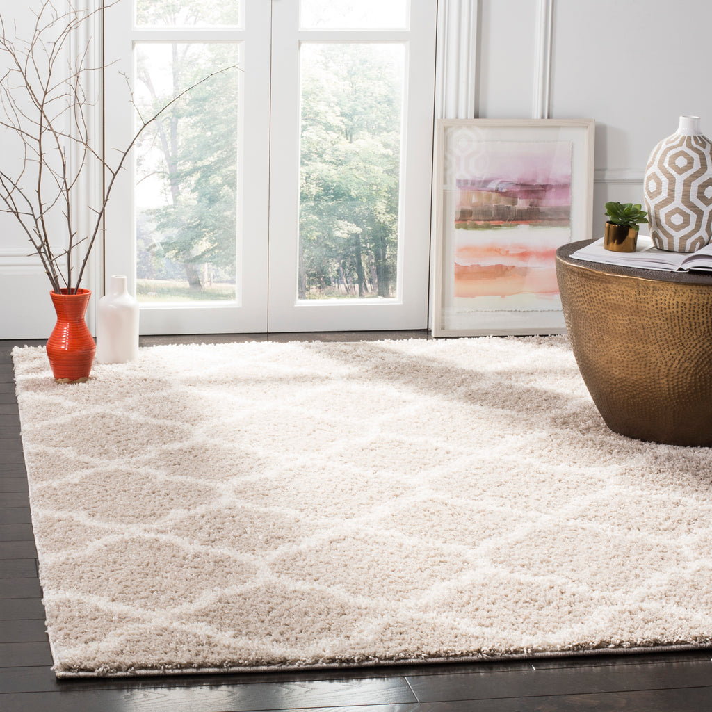 Geometric Area Rug, SG168F, 120 X 180 cm in Light Grey / Ivory