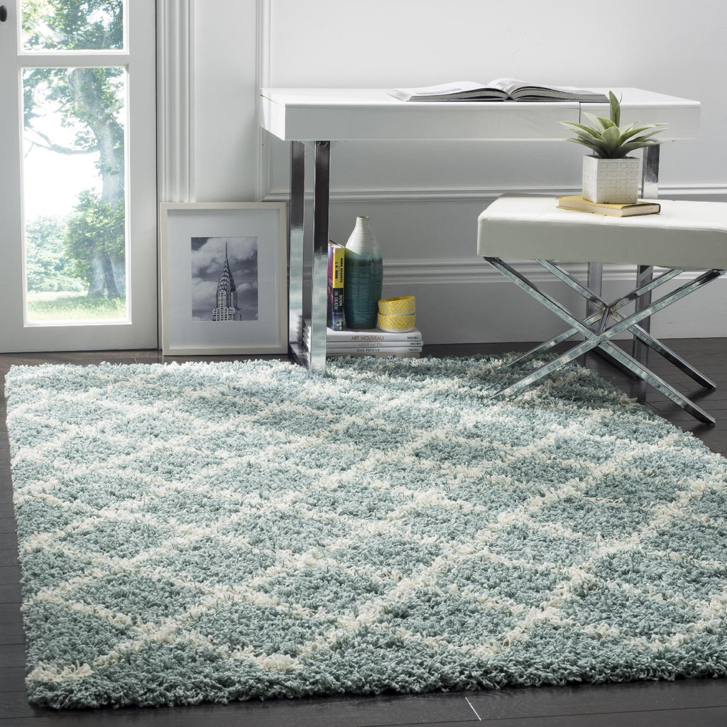 Safavieh Dallas Shag Rug Collection SGD258C - Seafoam / Ivory