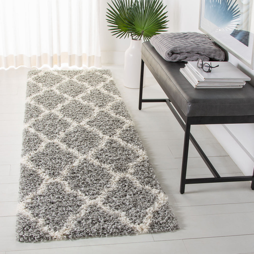 Safavieh Dallas Shag Rug Collection SGDS257G - Grey / Ivory