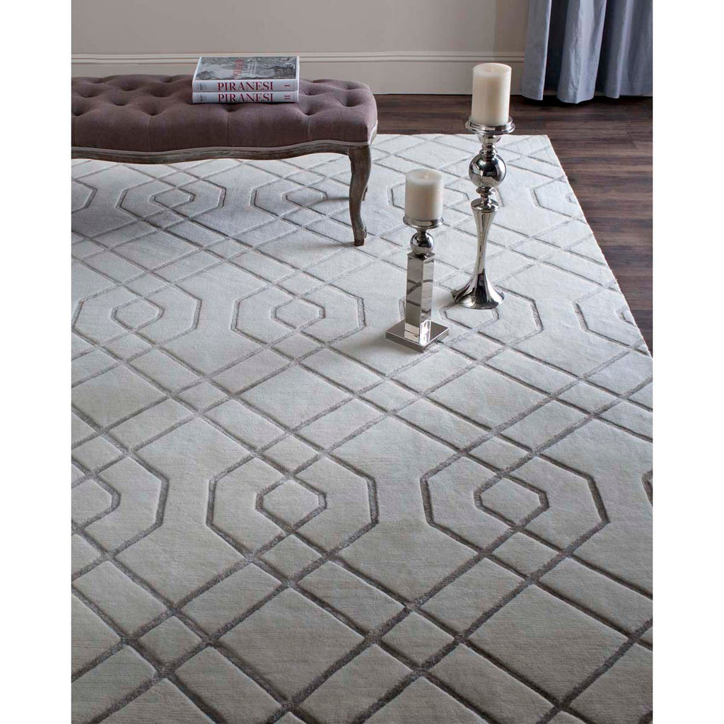 Safavieh Tibetan Rug Collection TB052A - White