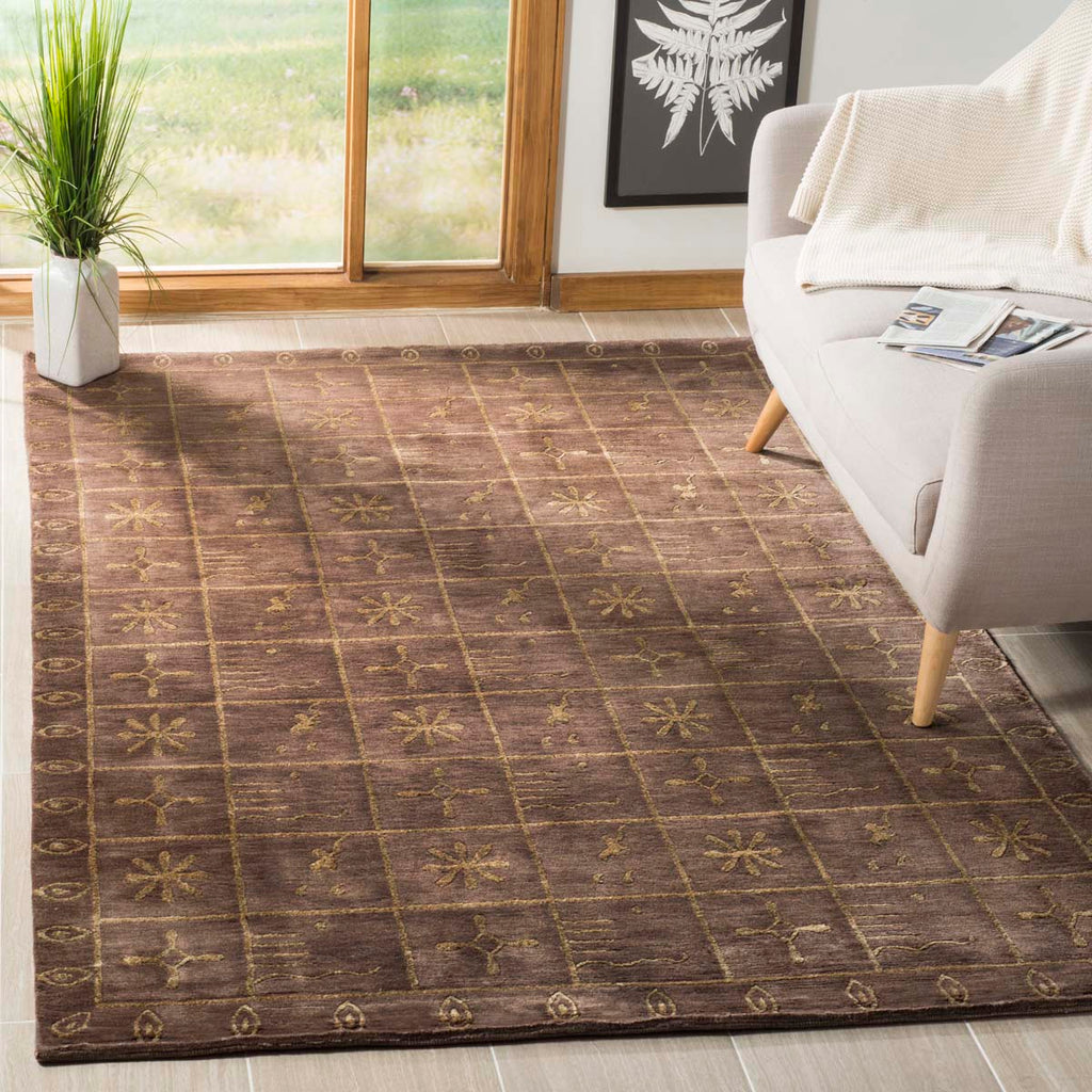 Safavieh Tibetan Rug Collection TB247B - Assorted