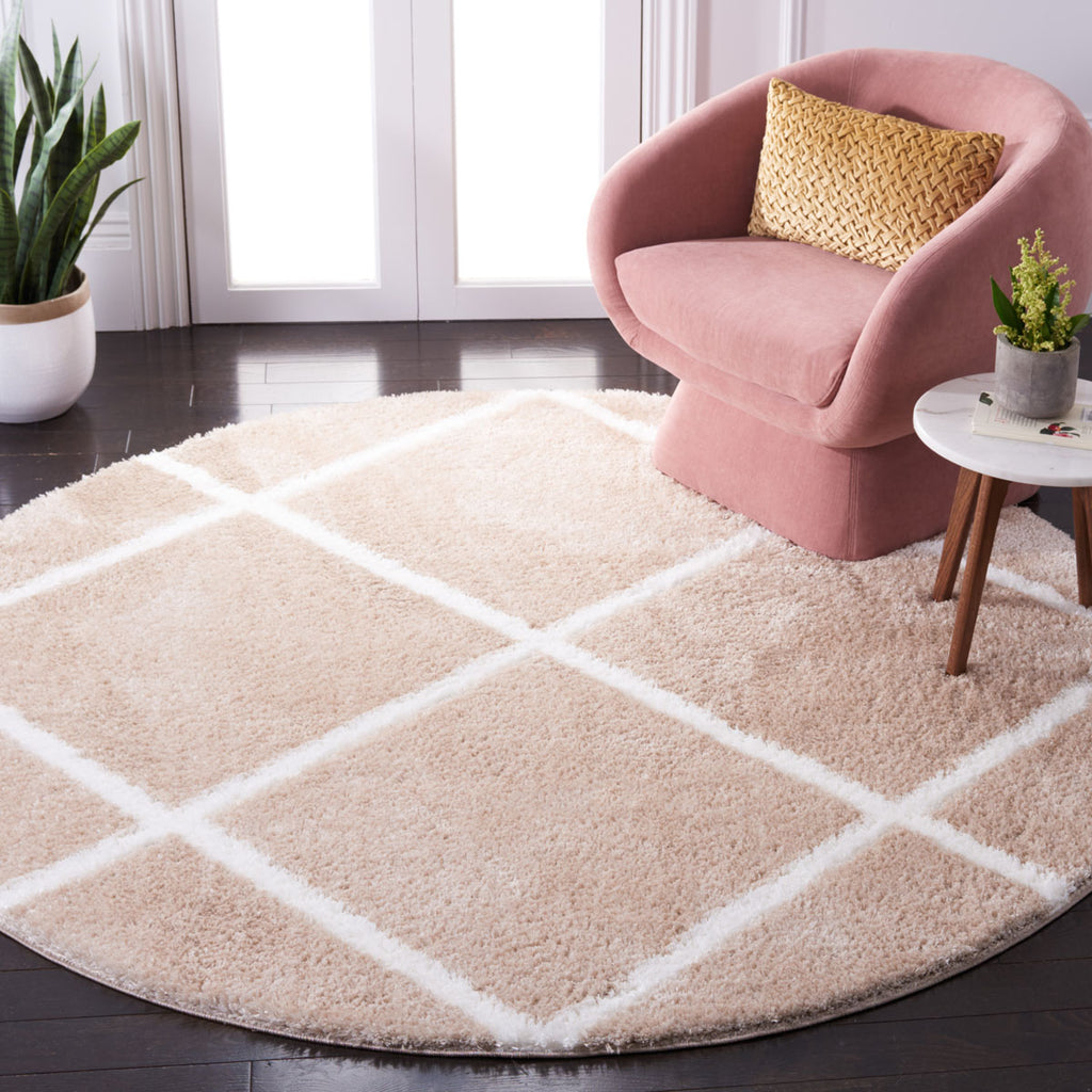 Safavieh Tahoe Shag Collection, THO676B - Beige / White