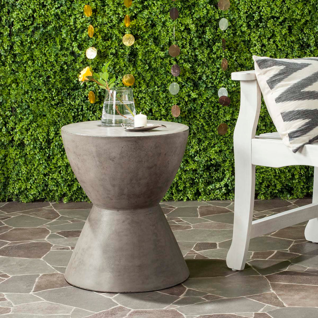 Safavieh Athena Indoor/Outdoor Modern Concrete Round 17.7-Inch H Accent Table - Dark Grey