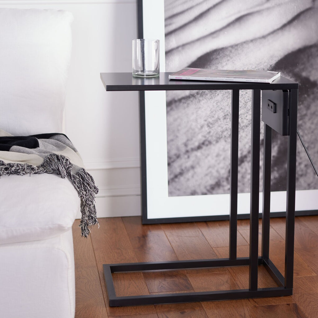 Safavieh Portland USB Side Table - Black