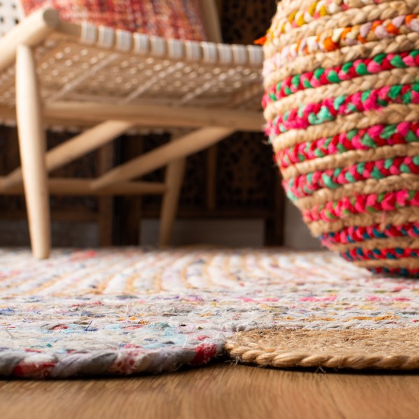 Safavieh Cape Cod Rug Collection CAP201B - Beige / Multi