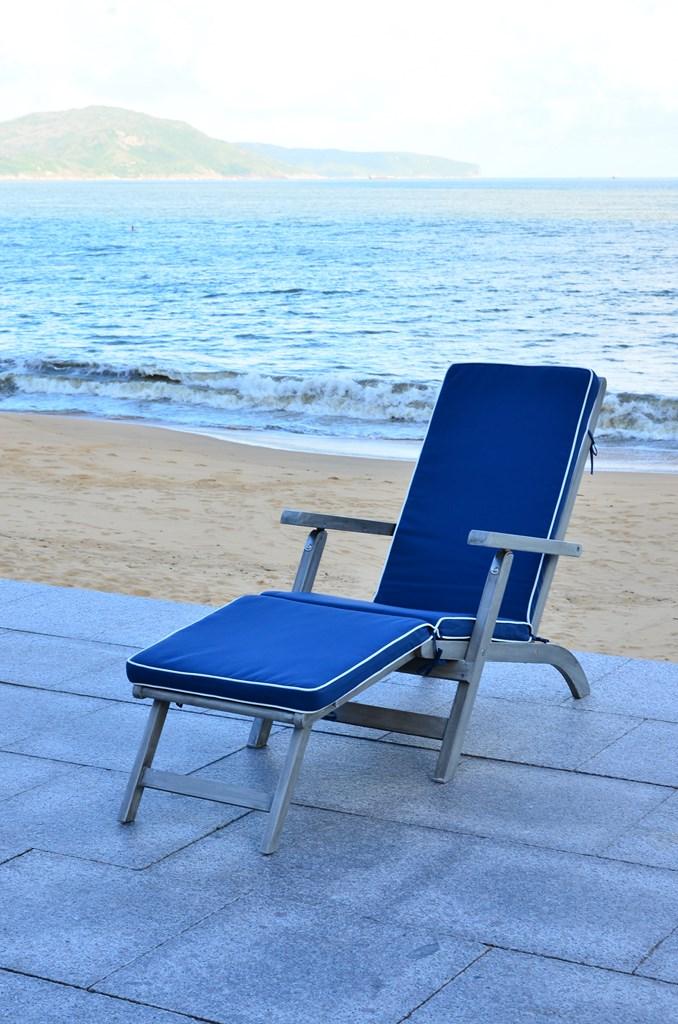 Safavieh Palmdale Lounge Chair - Grey / Navy