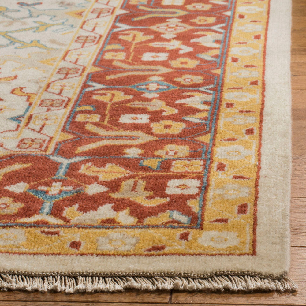 Sultanabad 1067 Ivory / Multi | Safavieh - SUL1067A-10